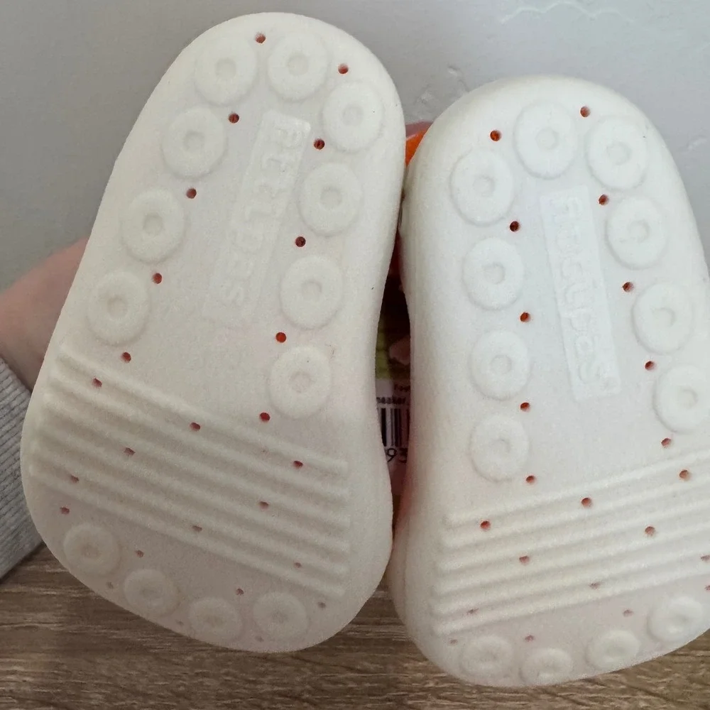 NWT Attipas Baby Walking Size 3.5 Shoes Orange High‎ Top Crib Shoes 3 - 12 month